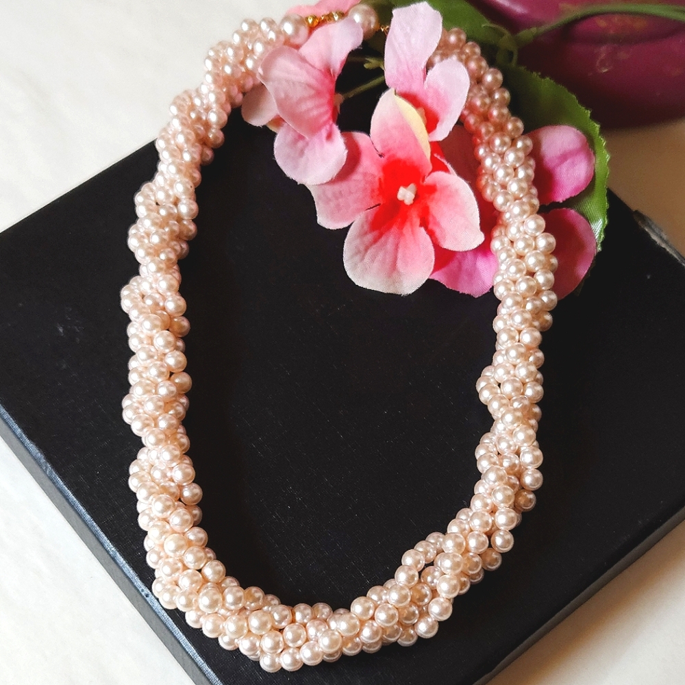 Pastel Pink Beaded Twist Choker Necklace